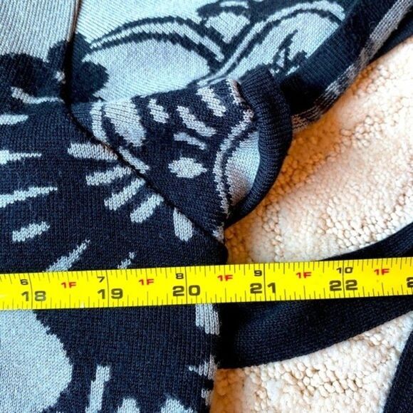 Willi Smith Kimono style cardigan size medium button down sweater floral grey. - Picture 8 of 11